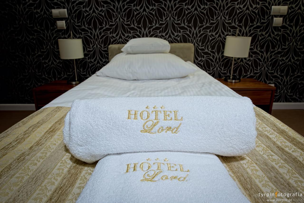 Hotel Lord Krosno Habitación foto